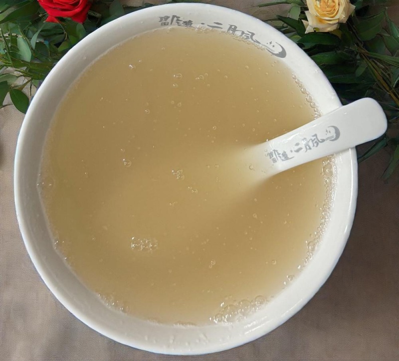 1750670057663152.jpg 沖熟后的野生葛根粉.jpg